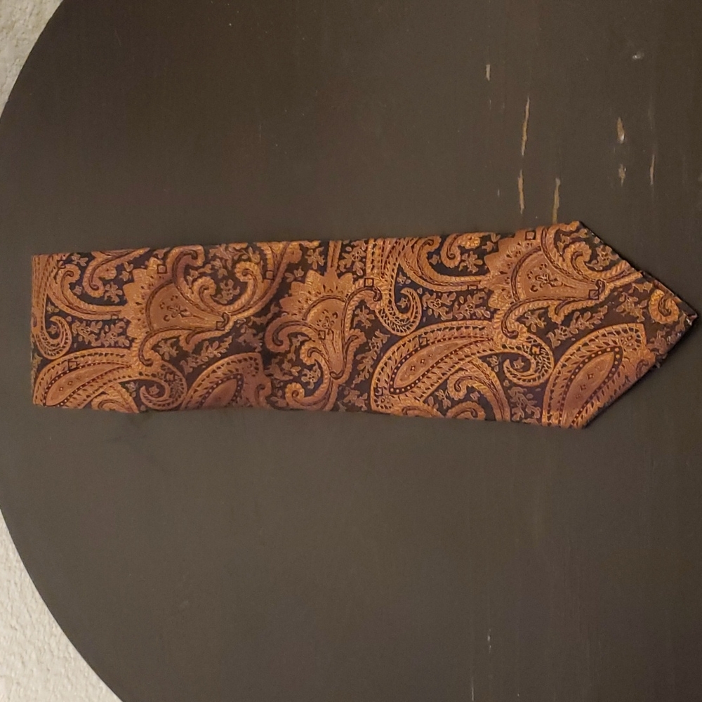 FUSTION L58"W3.5" Brown Paisley Necktie